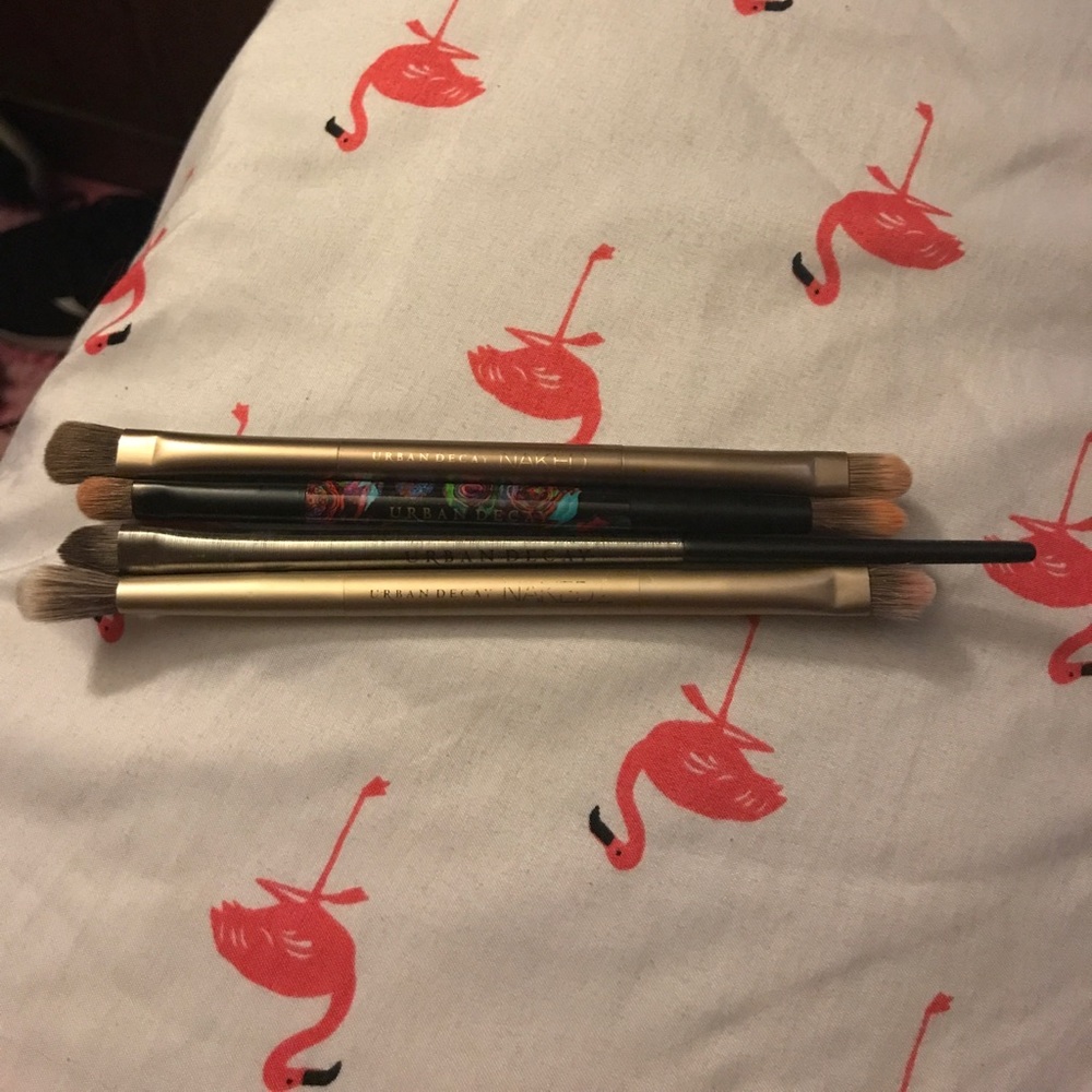 Bundle of urban decay eyeshadow brushes