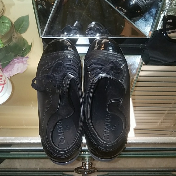 Chanel - Picture 3 of 4