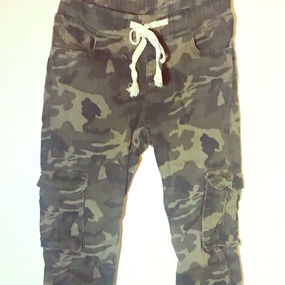 Perfect Camo joggers for fall/winter!