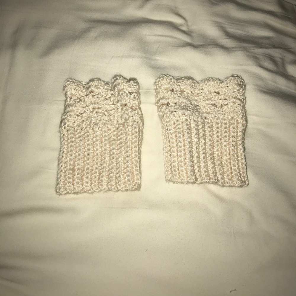 Knit boot cuffs