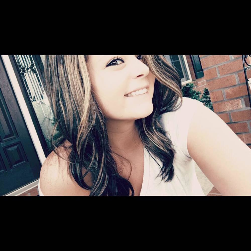 Meet your Posher, Kayla