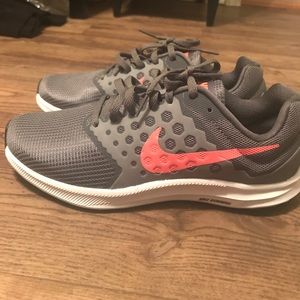 NWOT 7W Nike Downshifter 7 shoes!