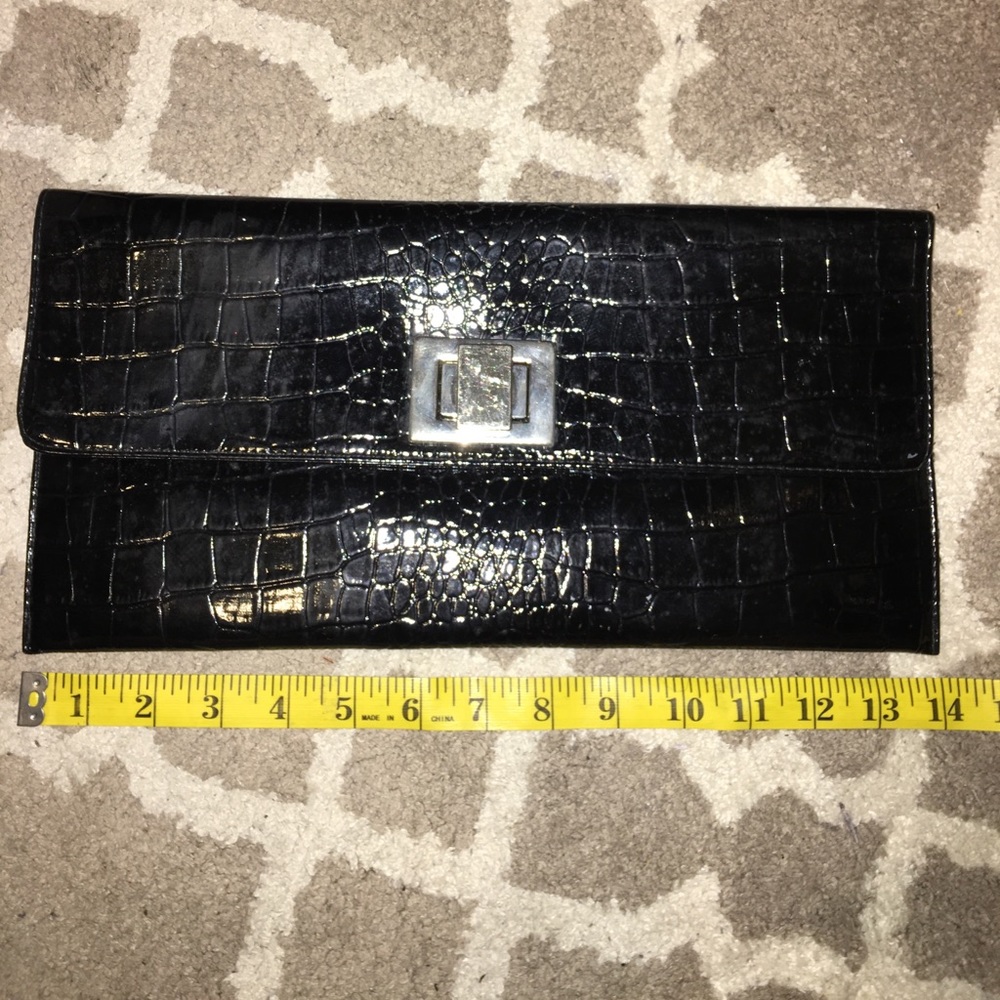 Gator Print Clutch