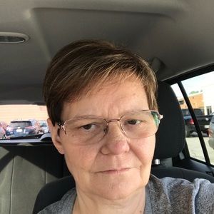 Meet your Posher, Delores