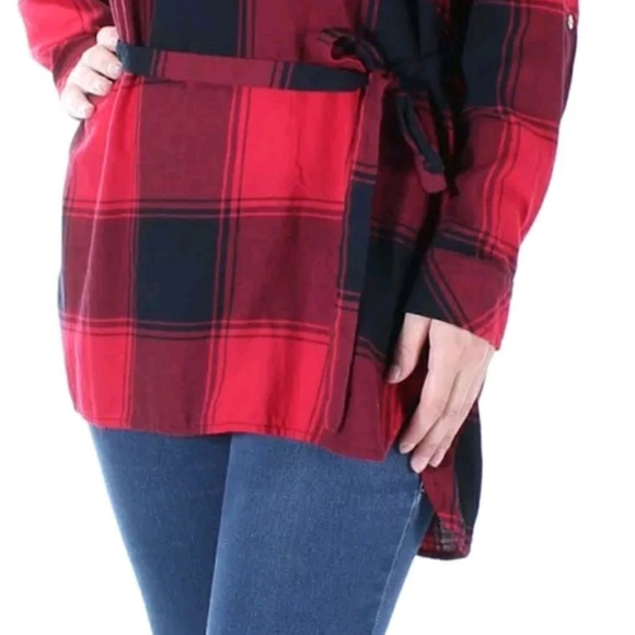 TOMMY HILFIGER RED BLACK PLAID LONG SLEEVE TOP - Picture 4 of 4