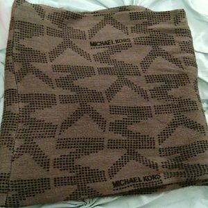 Michael Kors Infinity Scarf