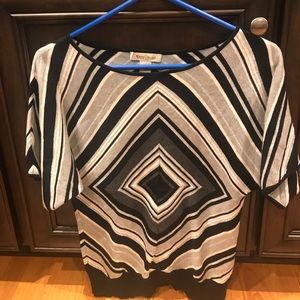 Whit house black market top Whit house black market top