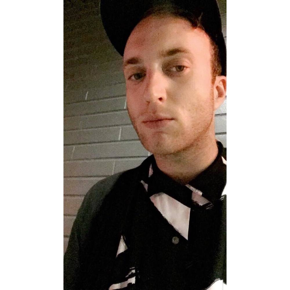Meet your Posher, Zachary