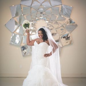 Meet your Posher, Teshieka