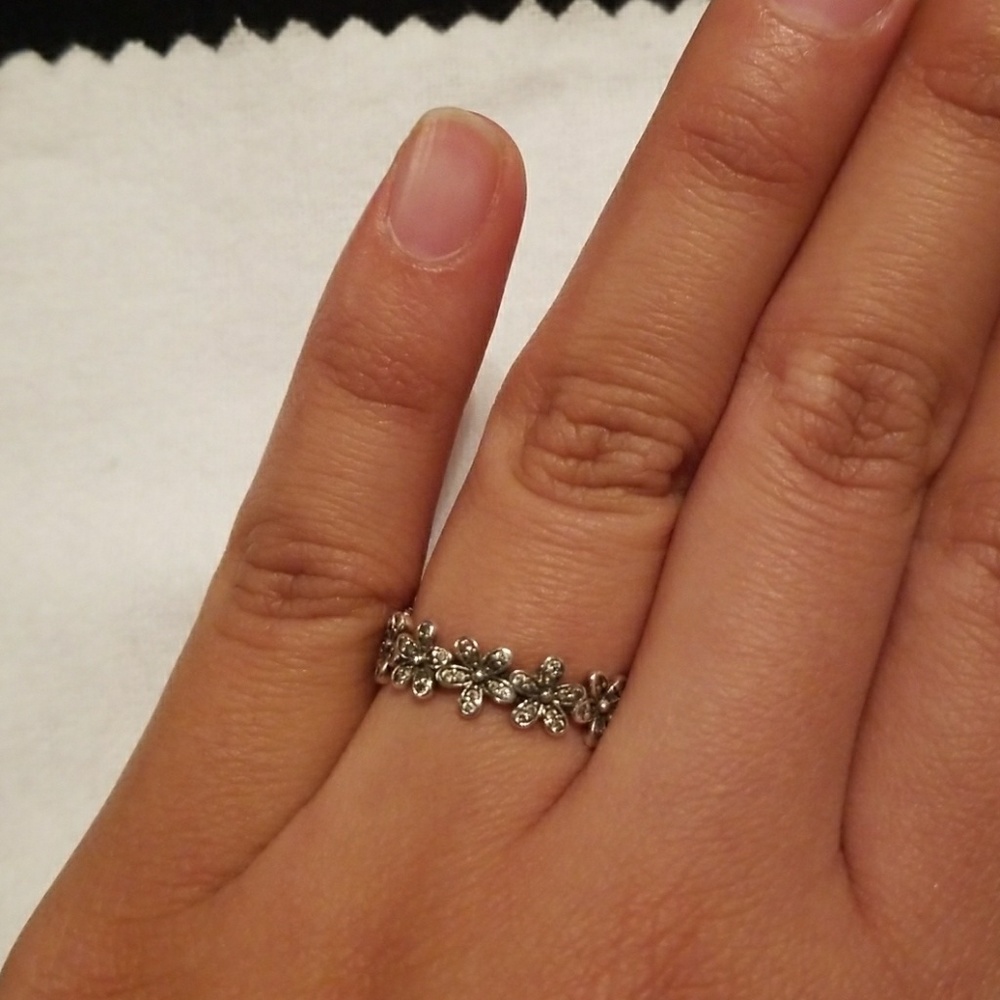 PANDORA Sterling Silver Dazzling Daisy Meadow Ring