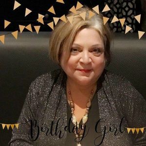 Meet your Posher, Gloria