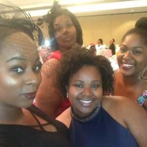 Meet your Posher, Cortney