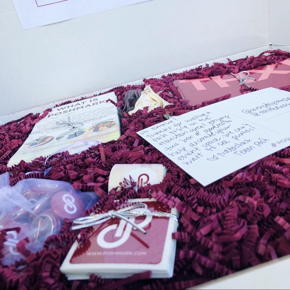 PHOTO RECAP: Houston TX Posh-n-Sip! - Picture 4 of 8