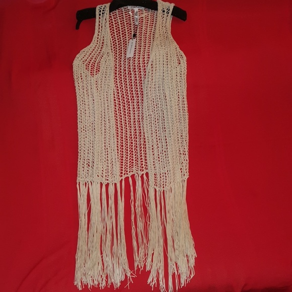 BCBGeneration Jackets & Blazers - BCBGENERATION BOHO NATURAL KNIT FRINGE VEST O/S