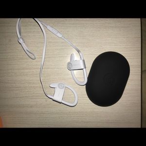 Beats wireless headphones - white