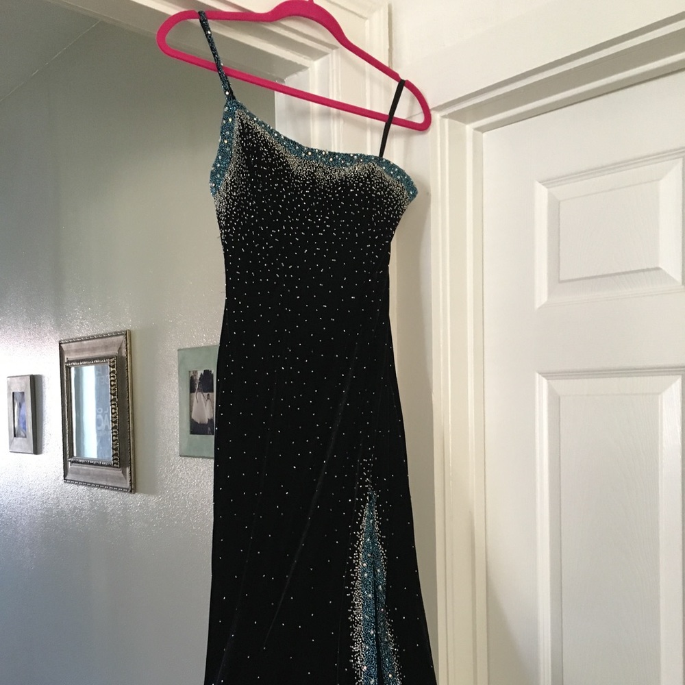 Vincitori Formal Gown Gala Dress Black Velvet