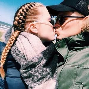 Meet your Posher, Lauralotta