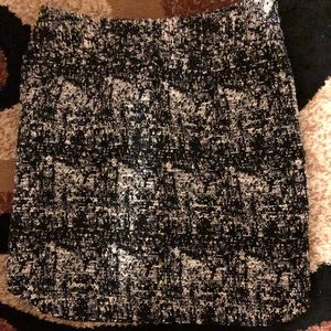 Banana Republic black and white mini skirt