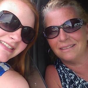 Meet your Posher, Debbie