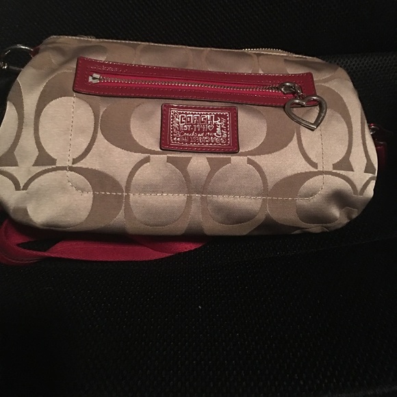 Coach purse - Picture 1 of 1