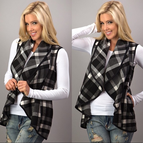 Vest w/Waterfall Collar - Picture 2 of 3