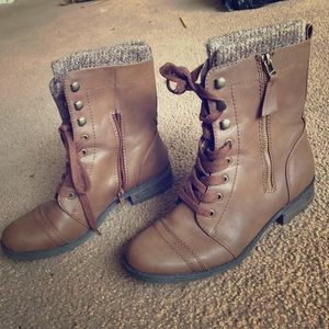 Tan Ankle Lace up Boots