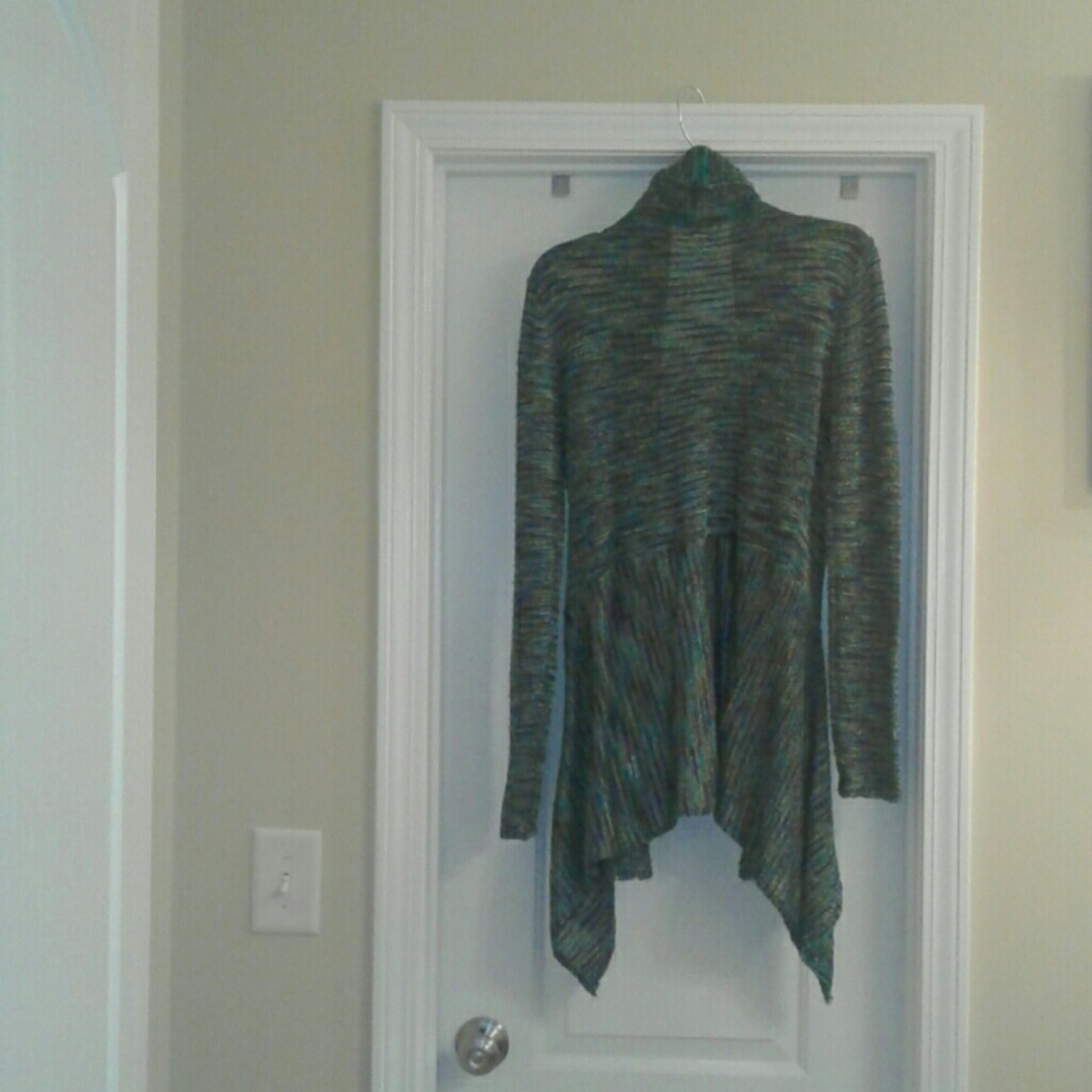 Cardigan - Picture 2 of 4