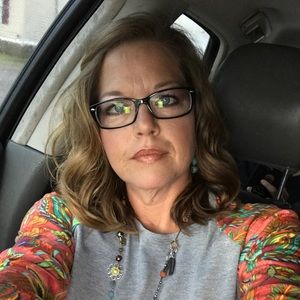 Meet your Posher, Kelli