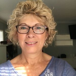 Meet your Posher, Joyce