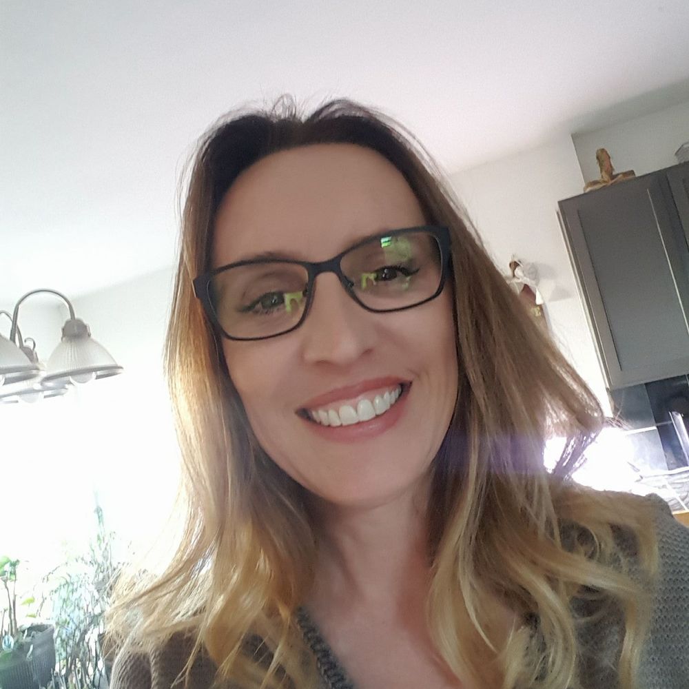 Meet your Posher, Jenifer