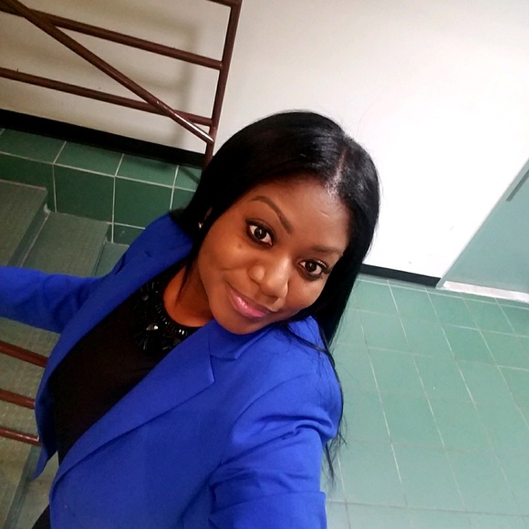 Meet your Posher, Deshauna - Picture 1 of 1