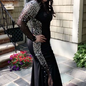 Black & silver long sleeve prom dress sz12/14