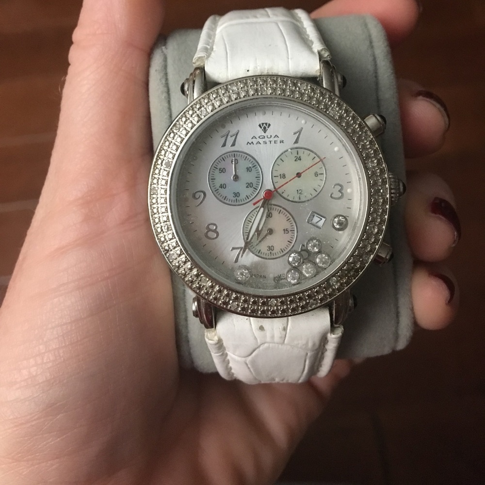Gorgeous women’s watch! - Picture 1 of 5