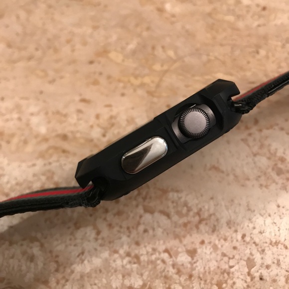 42 mm 2nd generation Apple Watch main image 3