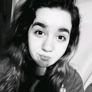 Meet your Posher, Maeven