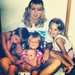 Meet your Posher, Roxanne