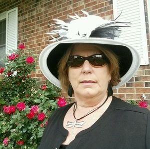 Meet your Posher, Renee