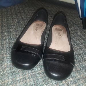 Clarks Flats Size 7 WIDE