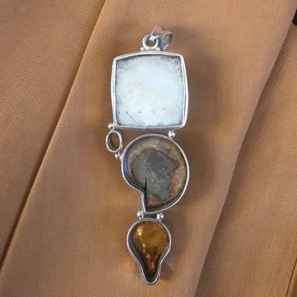 Today: Dramatic 925 Silver Pendant - image 6