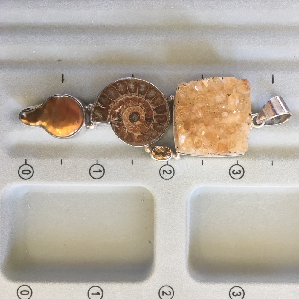 Today: Dramatic 925 Silver Pendant - image 3