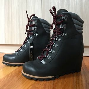Sorel Conquest Wedge Boot Black Size US 6