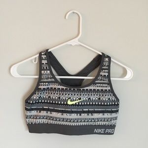 Nike Pro Sports Bra