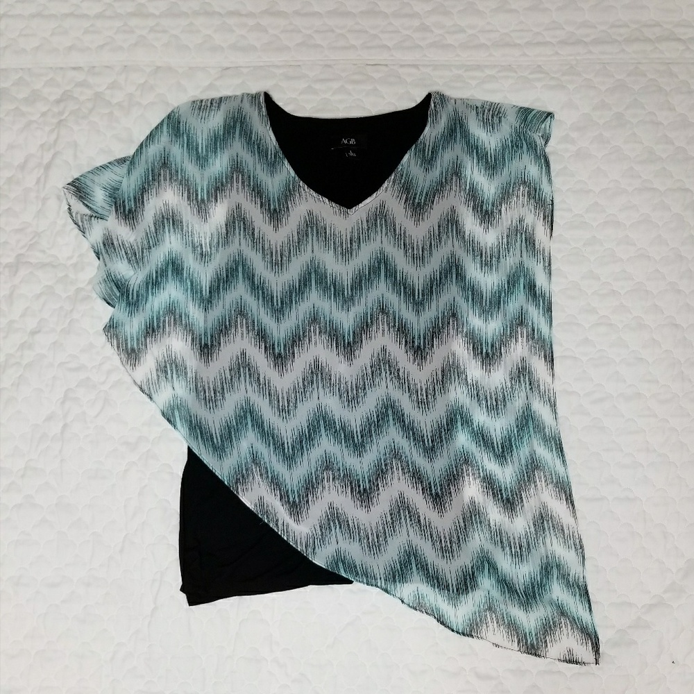Asymmetrical chevron blouse