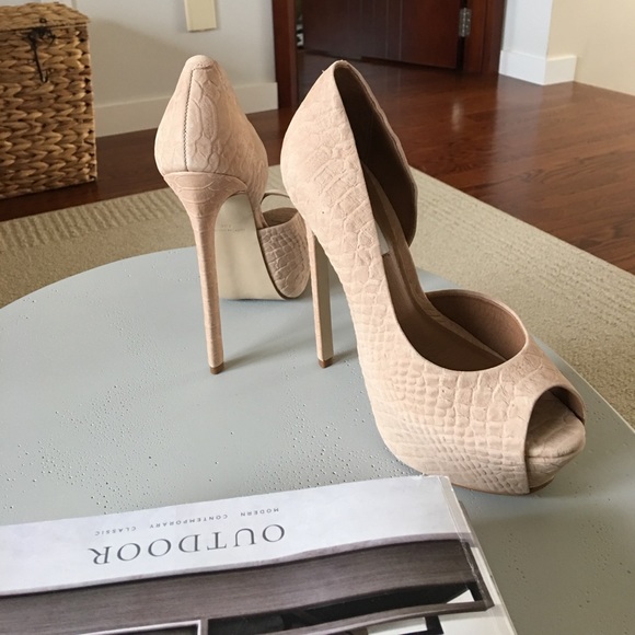 Steve Madden shoes - Picture 1 of 2