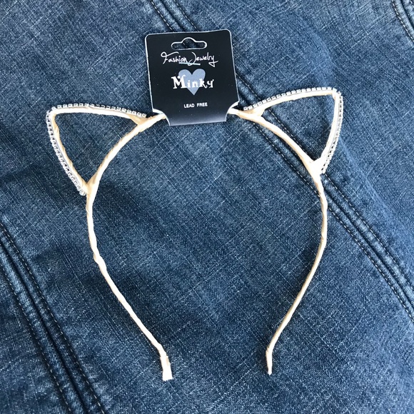 Cat Ear Headband ๐ฑ - Picture 3 of 5