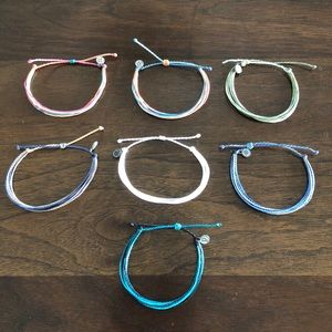 7 Pura Vida bracelets