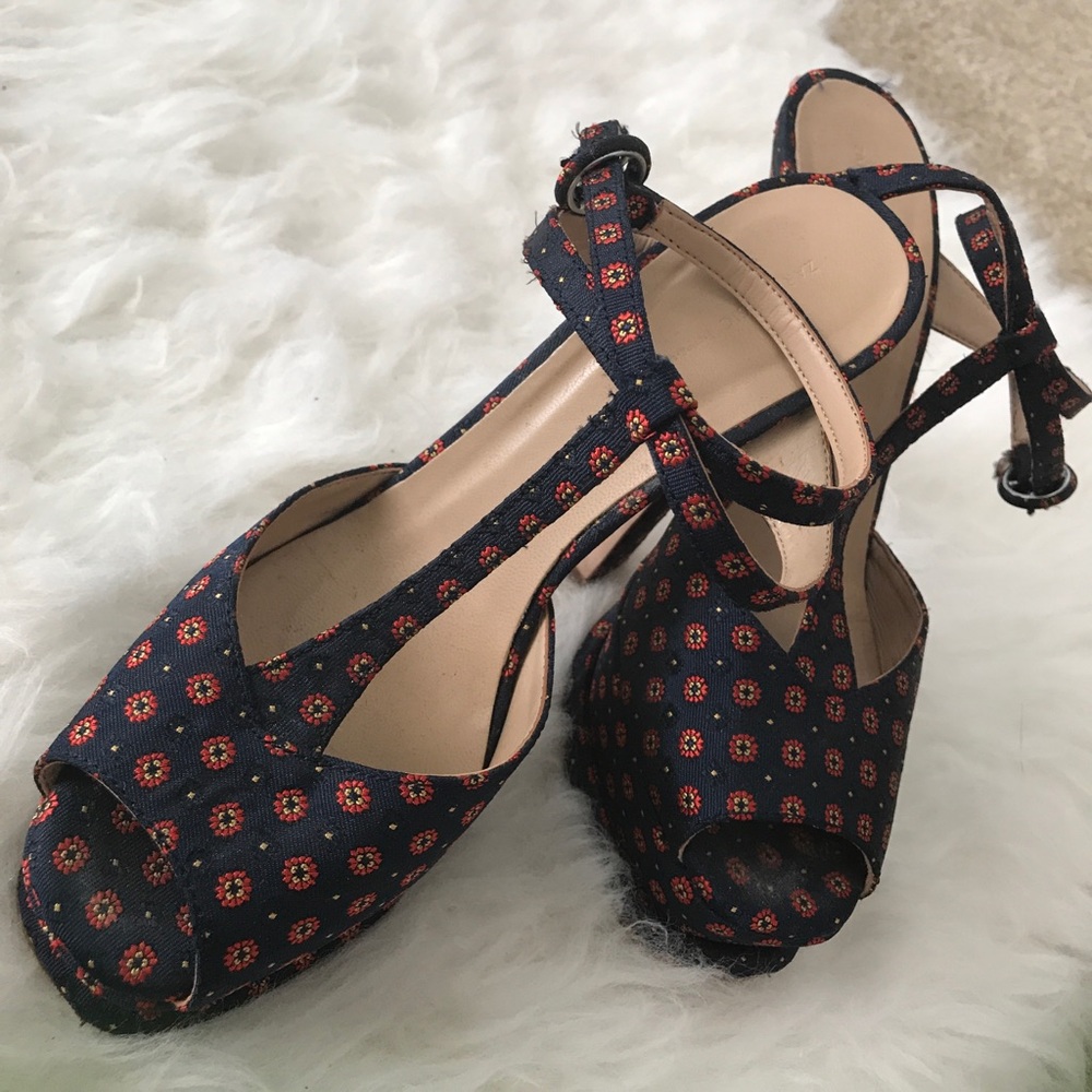🌟Zara strapped sandals