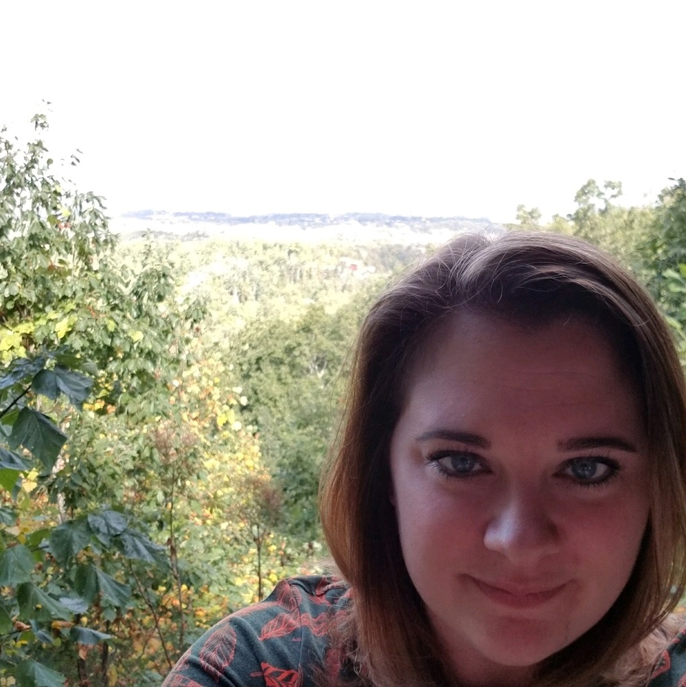 Meet your Posher, Liz