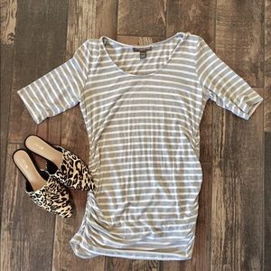 A Pea in the Pod grey and white striped shirt