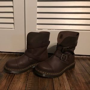 Dr.Martens.  Doc martens